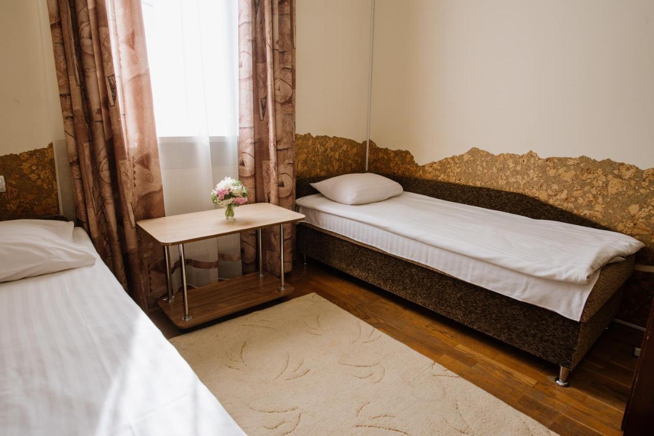 Villa Viktoriya Hotel Truskavets Buitenkant foto