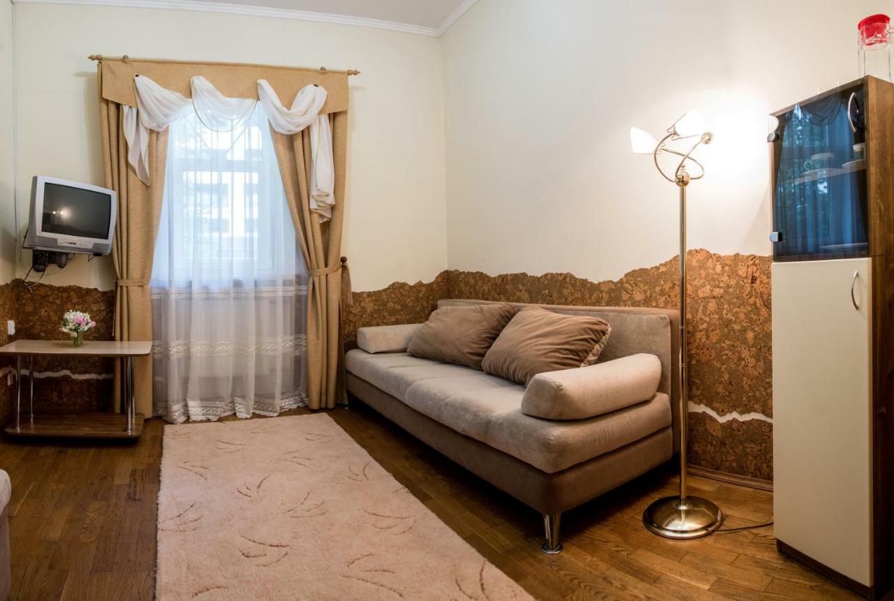 Villa Viktoriya Hotel Truskavets Buitenkant foto
