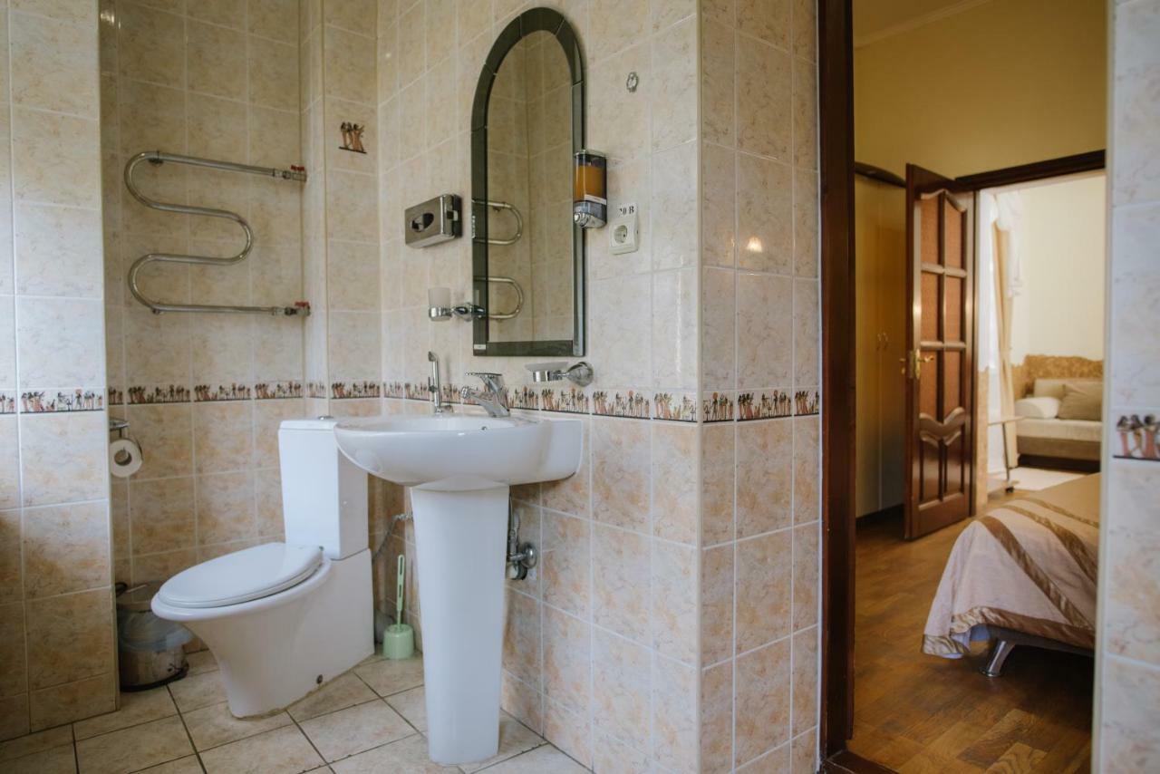 Villa Viktoriya Hotel Truskavets Buitenkant foto